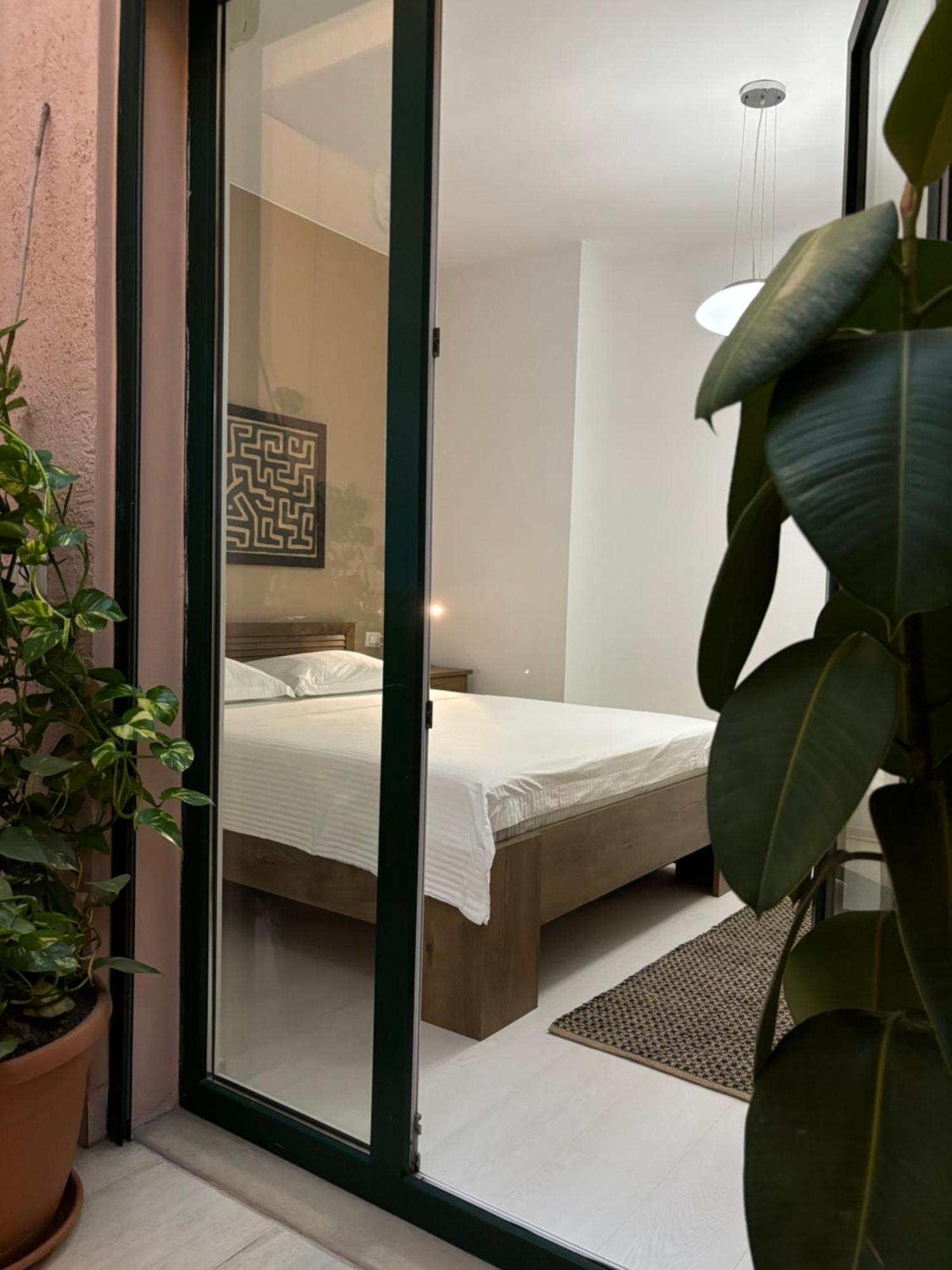 Tam Serviced 2Bdr Apartment City Center No6 Tiranë Eksteriør bilde