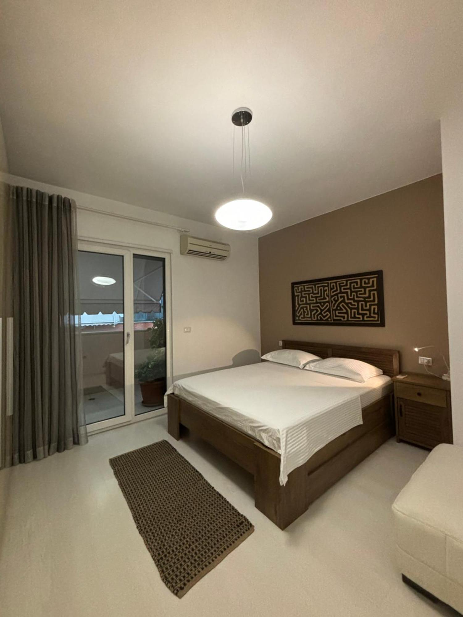 Tam Serviced 2Bdr Apartment City Center No6 Tiranë Eksteriør bilde